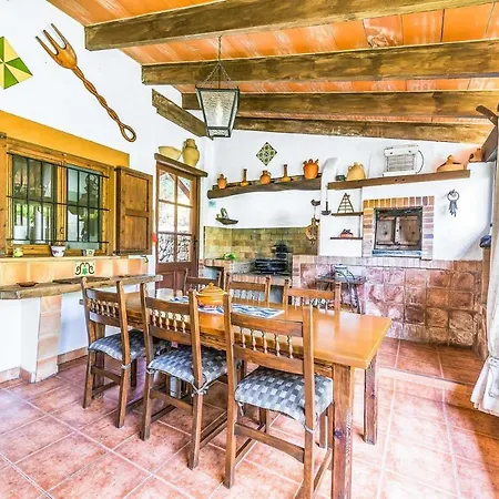 Es Refugi Villa *