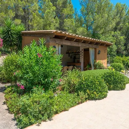 Villa Es Refugi *